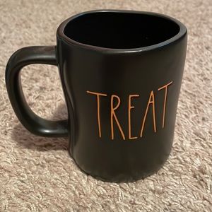 Rae Dunn TREAT TRICK mug.
